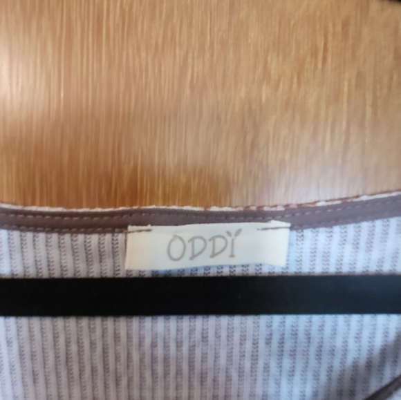 Aztec Print Top - Picture 4 of 5